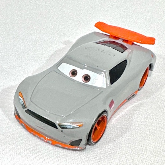 Disney Pixar Cars 3 Trainees Gabriel #49 & Aiden #3 Die-cast Mattel - Picture 16 of 16